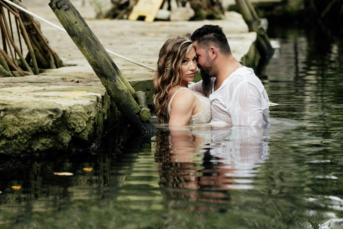 Cenote Trash the Dress photography