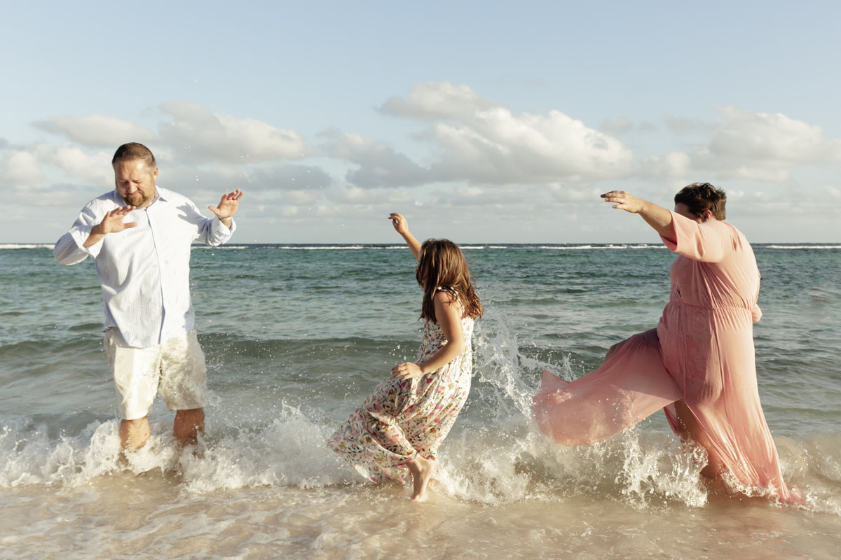 Akumal fun family session